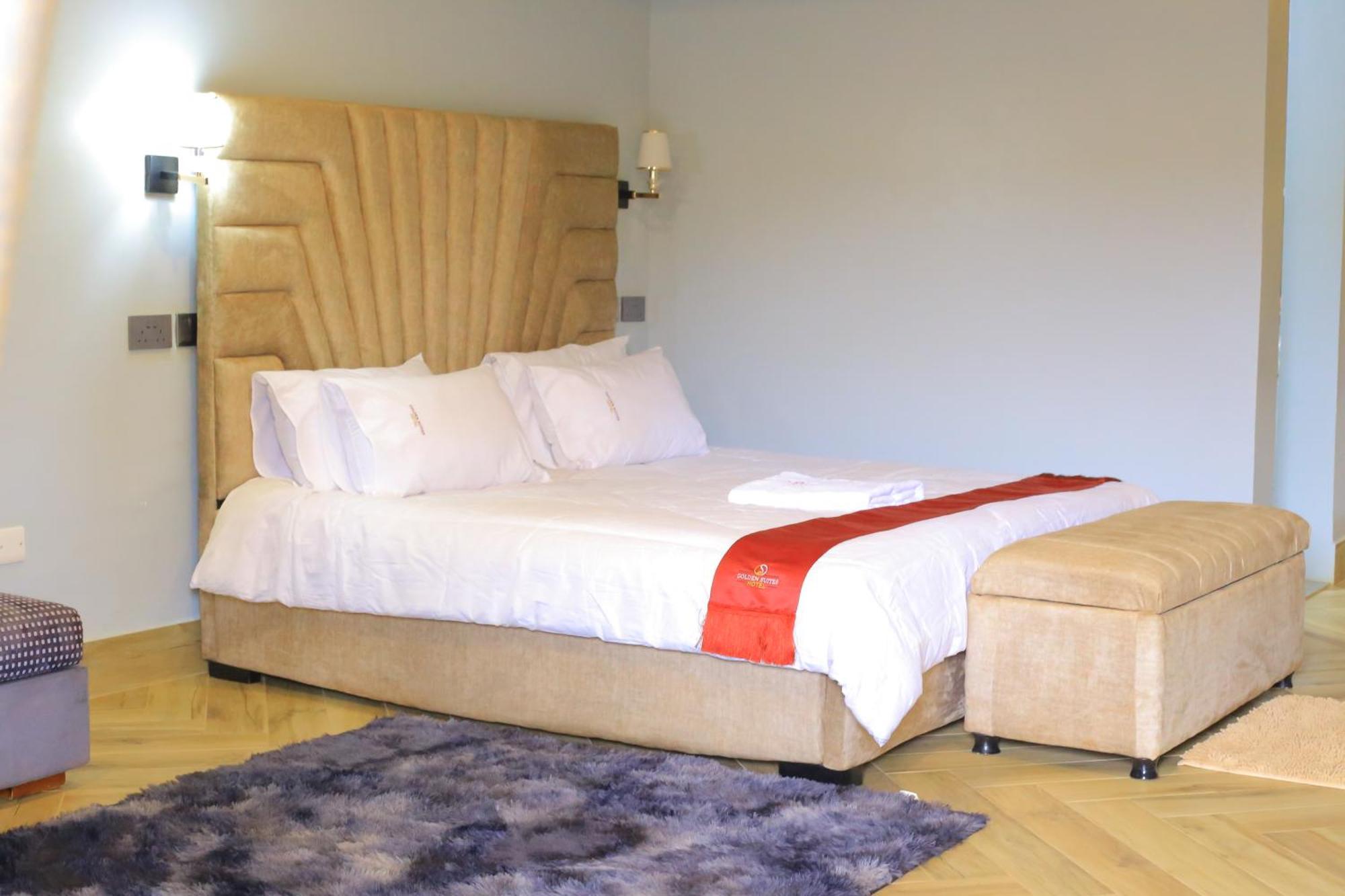 Golden Suites Hotel Энтеббе Экстерьер фото